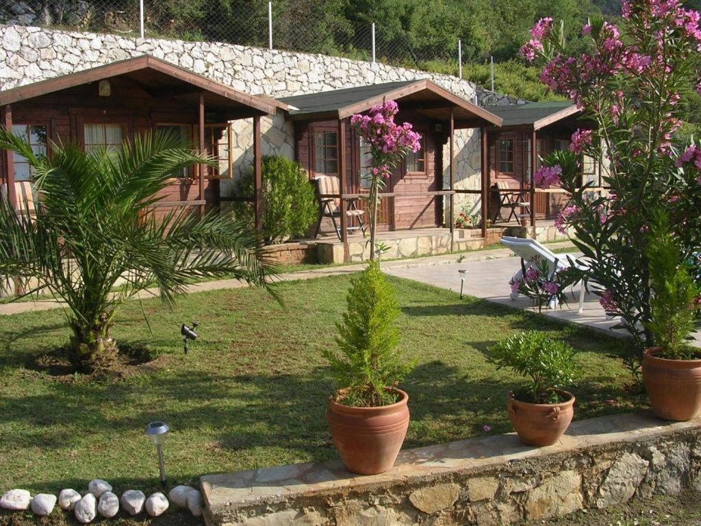 Onur Motel Faralya Fethiye ภายนอก รูปภาพ